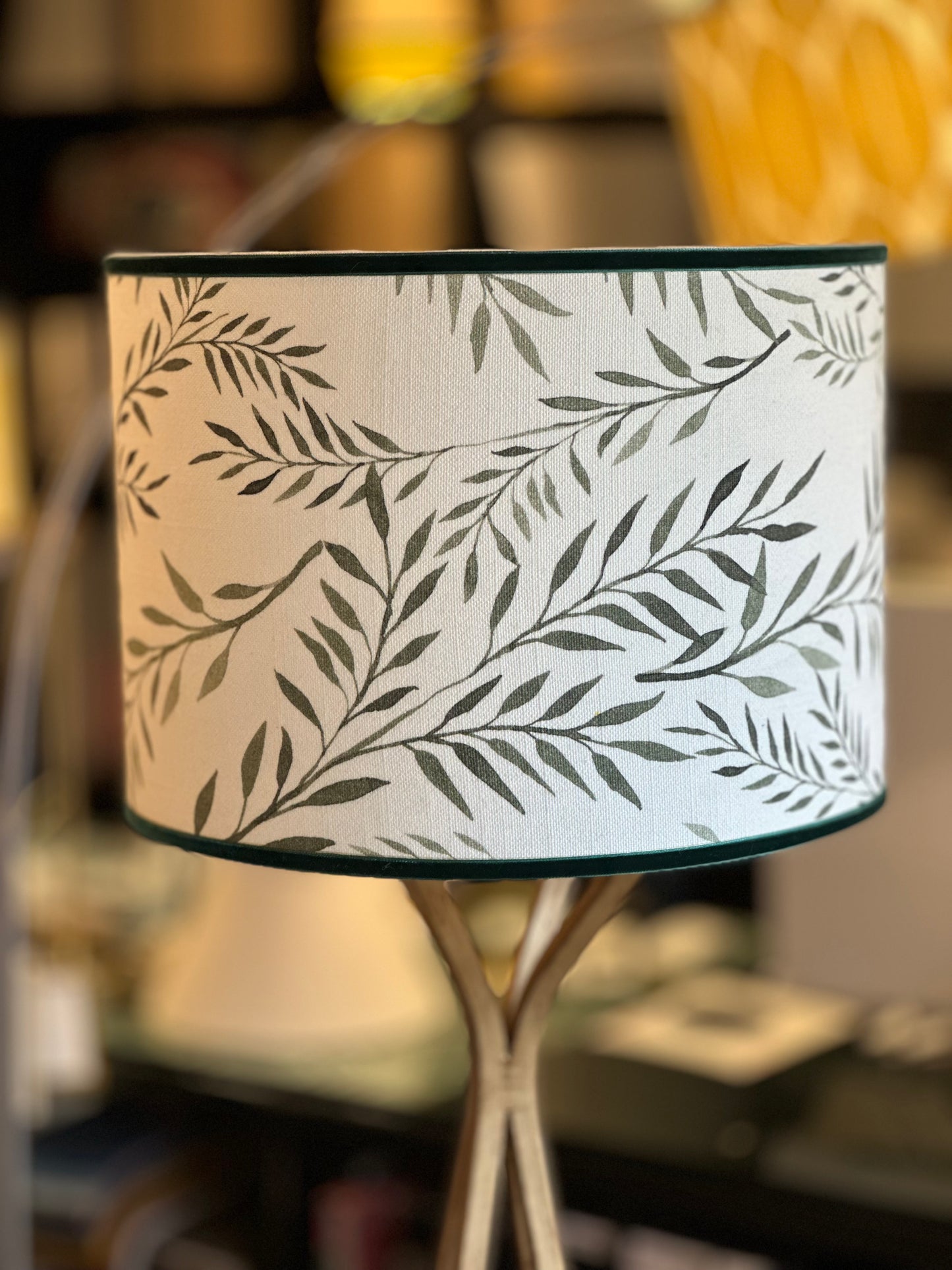 Cilindro tela hojas verde