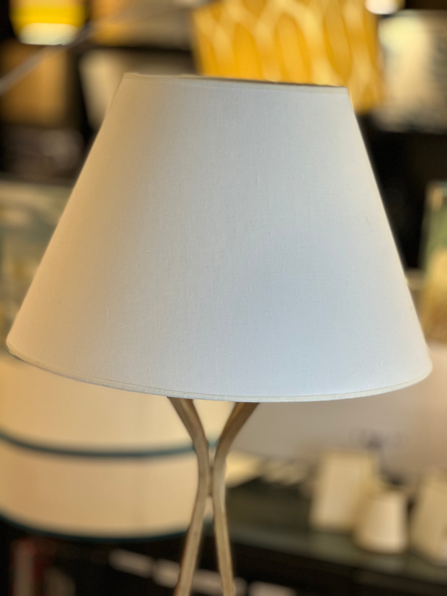 Pantalla conica lino crudo